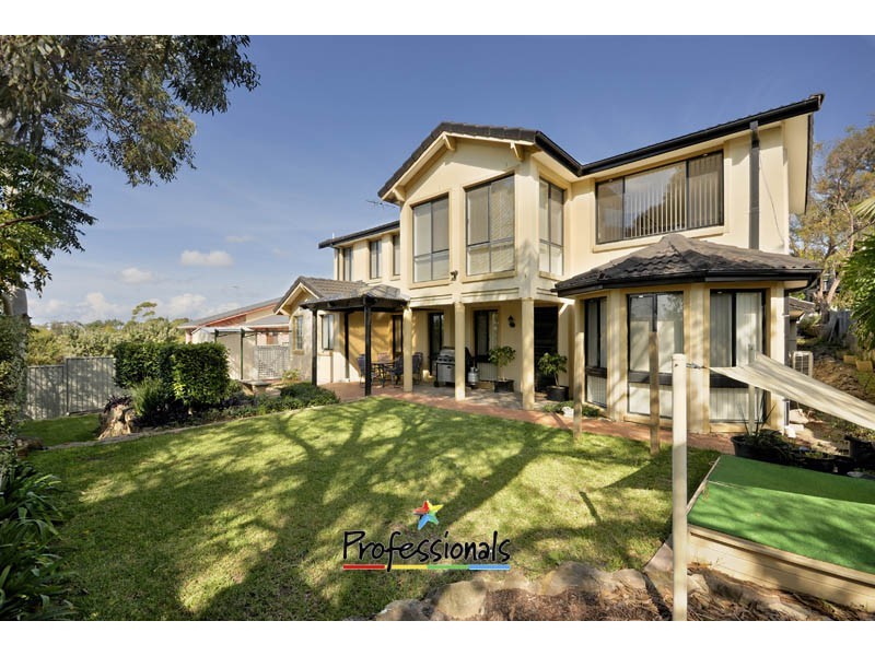 7 Batavia Place, Illawong NSW 2234