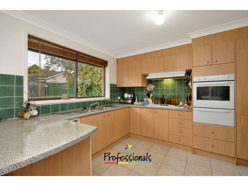 16 Oldfield Place, Menai NSW 2234