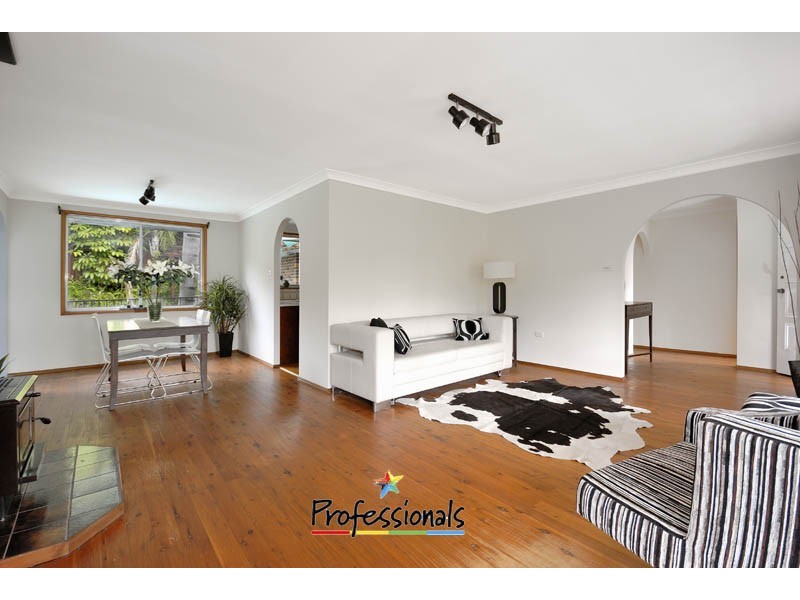 12 Sylvan Ridge Drive, Illawong NSW 2234
