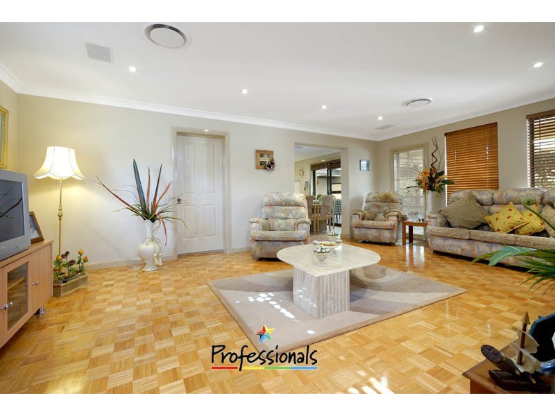 3 Robinia Place, Alfords Point NSW 2234