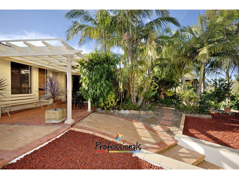 3 Robinia Place, Alfords Point NSW 2234