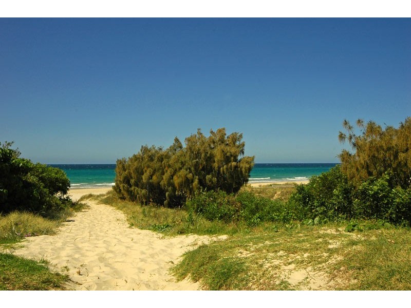 1/271 Golden Four Drive , Bilinga QLD 4225