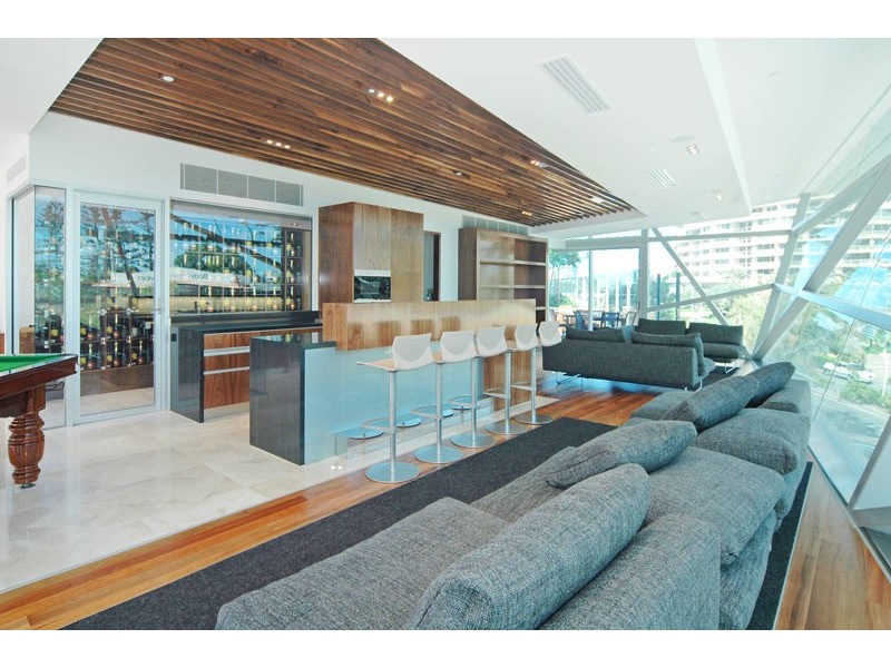 802/110 Marine Pde ‘Reflections Tower Two, Coolangatta QLD 4225