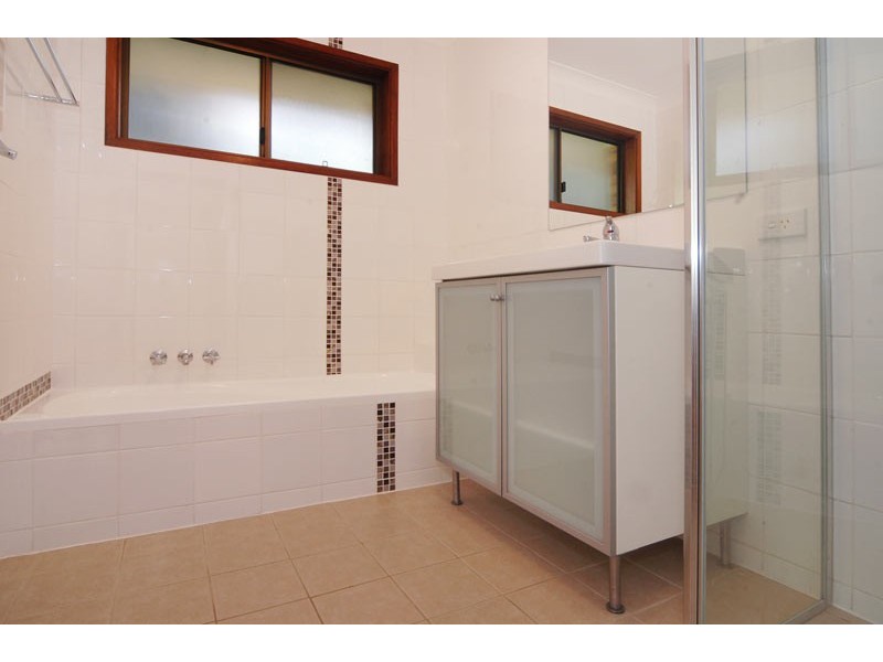 3 Birnam Ave, Banora Point NSW 2486