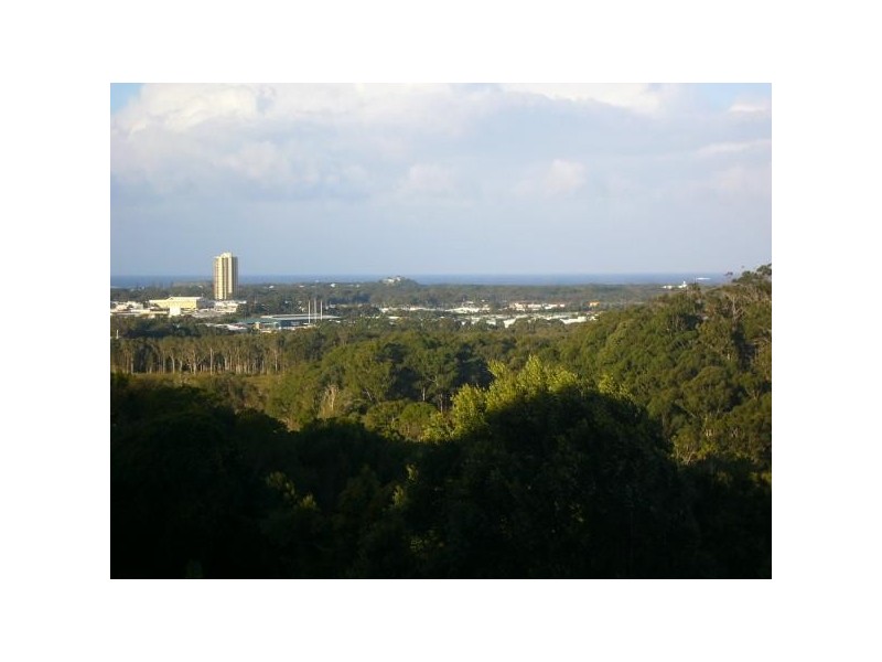 6 Burgundy Court, Tweed Heads South NSW 2486