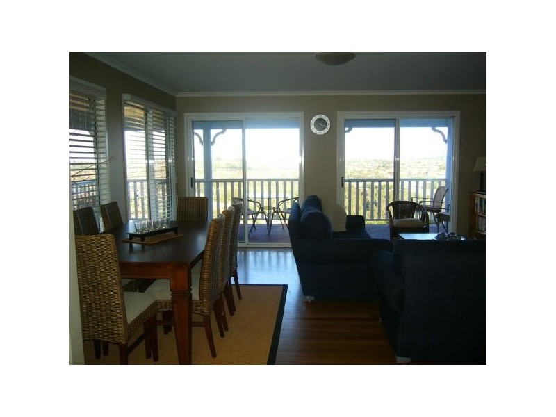 6 Burgundy Court, Tweed Heads South NSW 2486