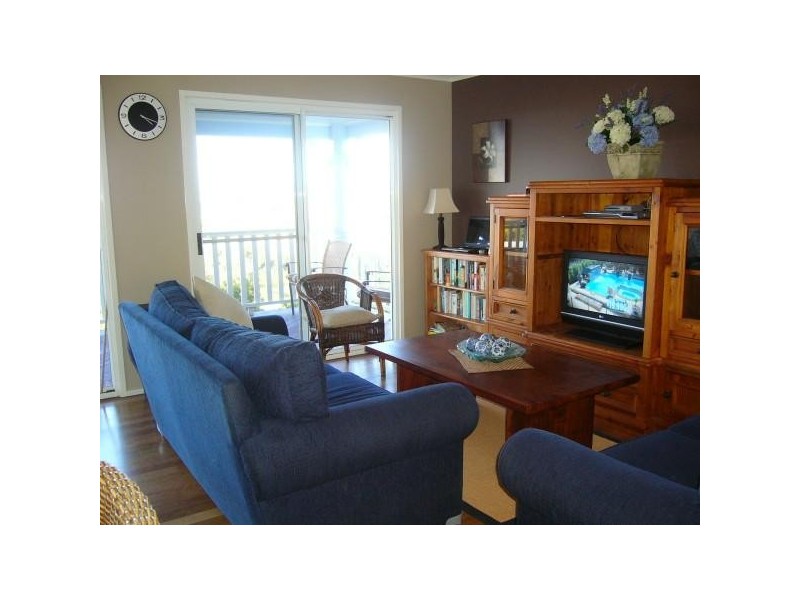 6 Burgundy Court, Tweed Heads South NSW 2486