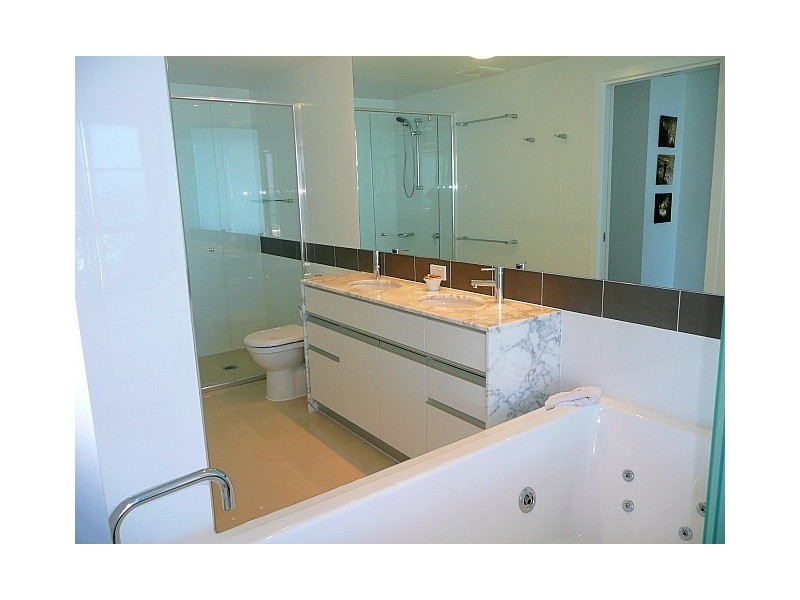 802-110 Marine PDE, Coolangatta QLD 4225