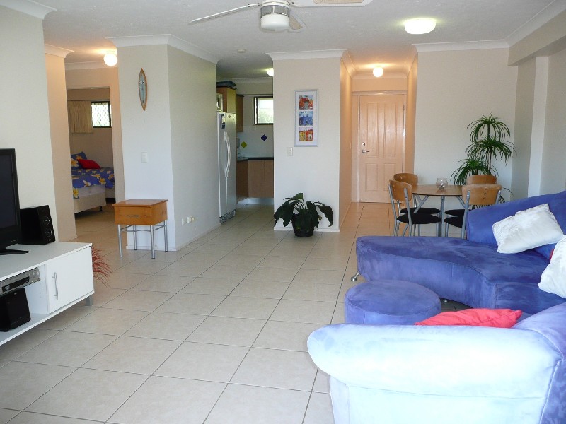 7 Eden Ave, Rainbow Bay QLD 4225