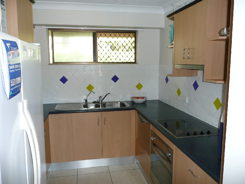 7 Eden Ave, Rainbow Bay QLD 4225
