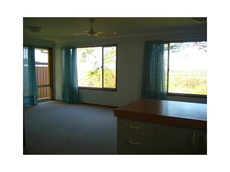 54 Oyster Point RD, Banora Point NSW 2486
