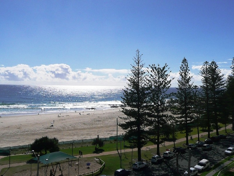 13/5 Ward Street ‘Eden Tower’, Rainbow Bay QLD 4225