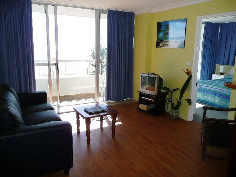 13/5 Ward Street ‘Eden Tower’, Rainbow Bay QLD 4225