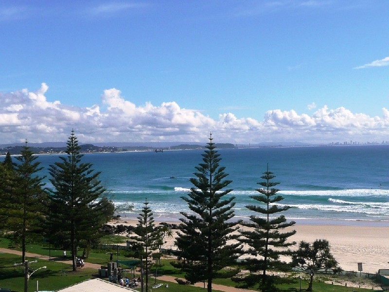 13/5 Ward Street ‘Eden Tower’, Rainbow Bay QLD 4225