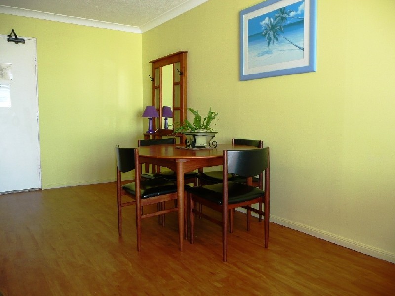 13/5 Ward Street ‘Eden Tower’, Rainbow Bay QLD 4225