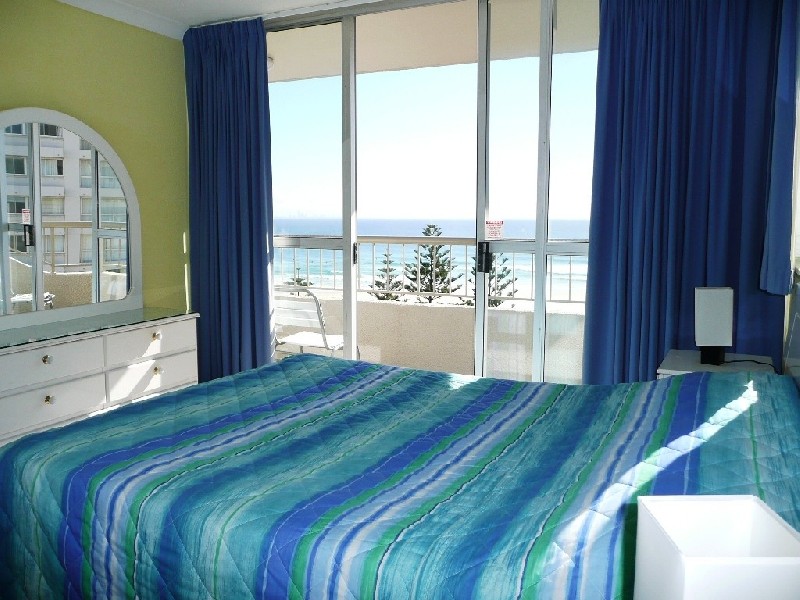 13/5 Ward Street ‘Eden Tower’, Rainbow Bay QLD 4225