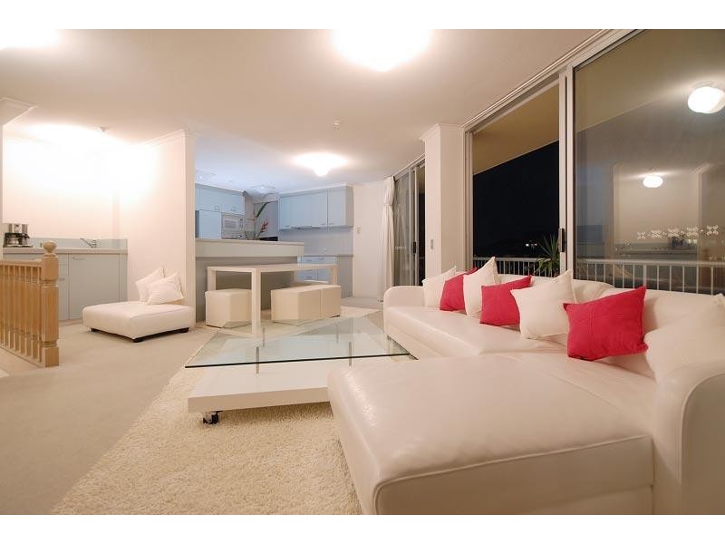 21 / 265 Boundary Street, Rainbow Bay QLD 4225