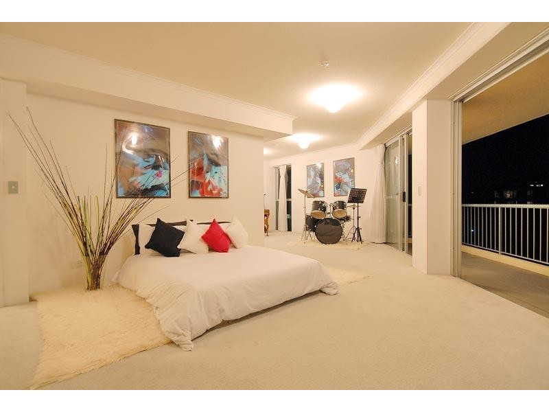 21 / 265 Boundary Street, Rainbow Bay QLD 4225