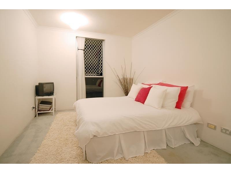 21 / 265 Boundary Street, Rainbow Bay QLD 4225