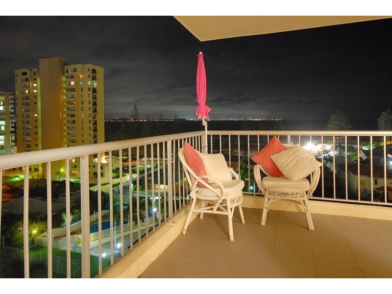 21 / 265 Boundary Street, Rainbow Bay QLD 4225