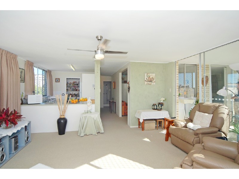 15/23 Dixon Street, Coolangatta QLD 4225