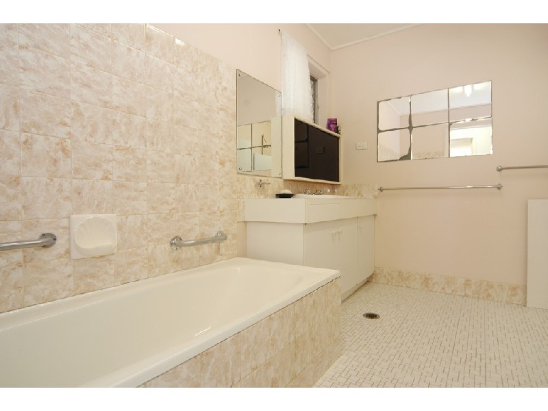 15/23 Dixon Street, Coolangatta QLD 4225