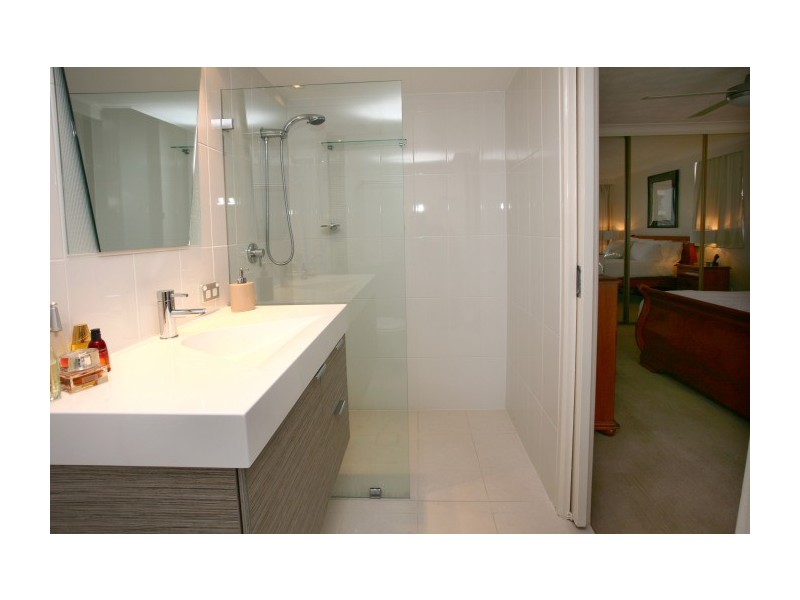 Rainbow Bay QLD 4225