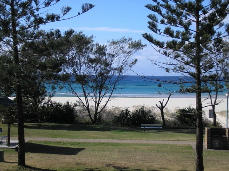 3/27 Golden Four Drive, Kirra QLD 4225