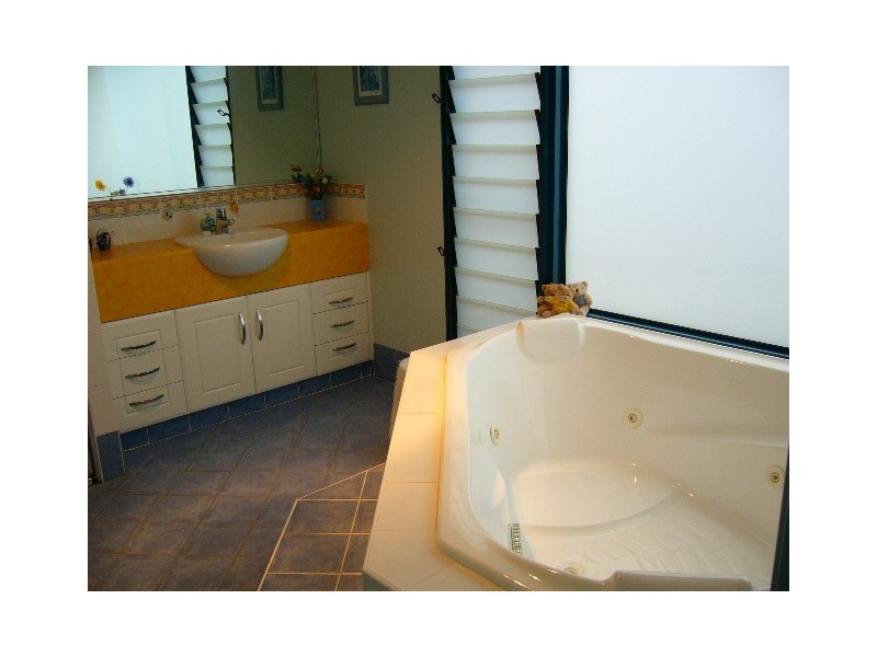 18 Meridan Way, Tweed Heads NSW 2485