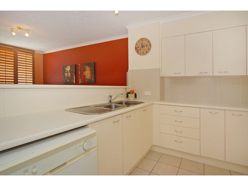 33/243 Boundary Street, Rainbow Bay QLD 4225