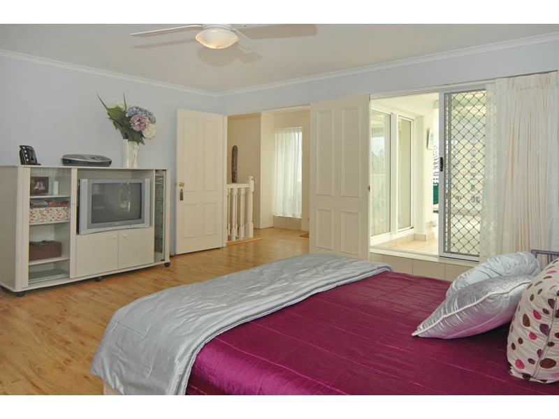 33/243 Boundary Street, Rainbow Bay QLD 4225