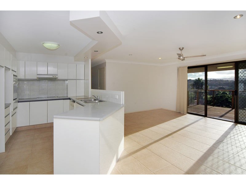 10 Cominan Ave, Banora Point NSW 2486