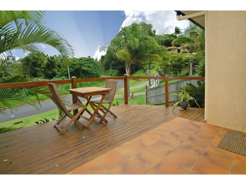 2 Bushland Drive, Banora Point NSW 2486