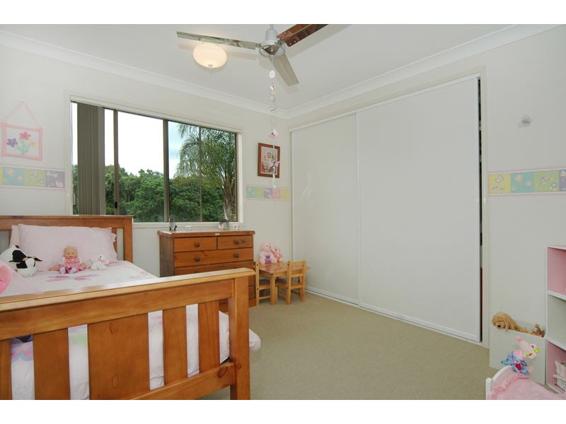 2 Bushland Drive, Banora Point NSW 2486