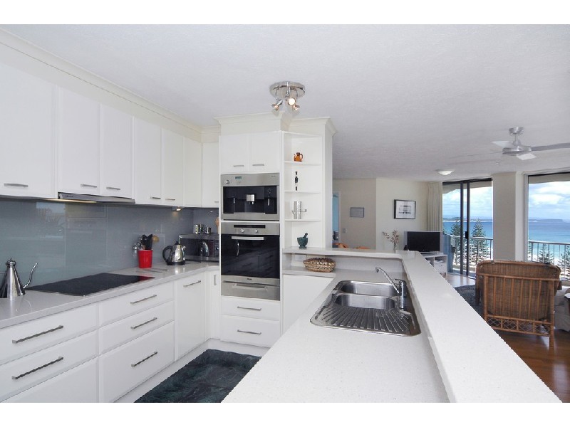 24/265 Boundary Street, Rainbow Bay QLD 4225