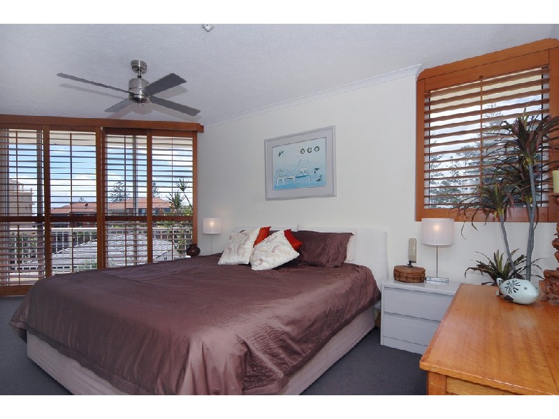 24/265 Boundary Street, Rainbow Bay QLD 4225