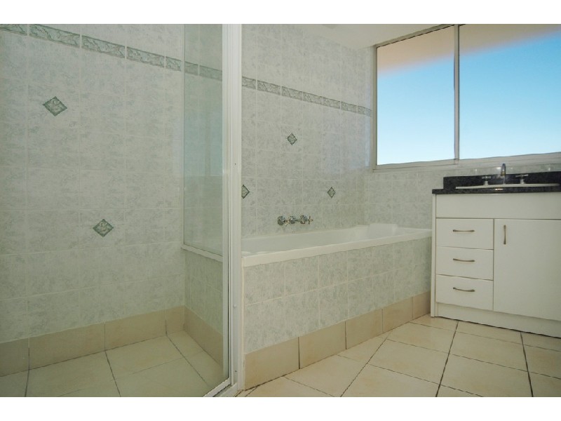 40/180 Marine Parade ‘Rainbow Place’, Rainbow Bay QLD 4225