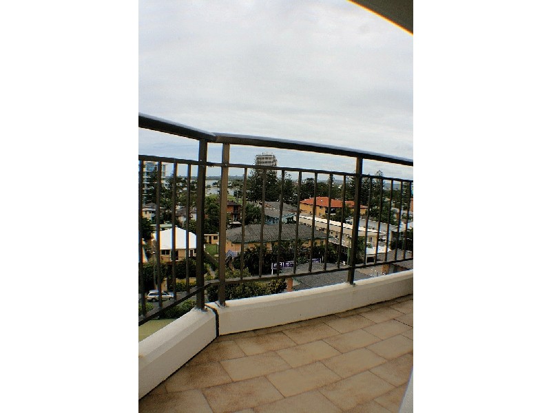 5B Bayview, Rainbow Bay QLD 4225