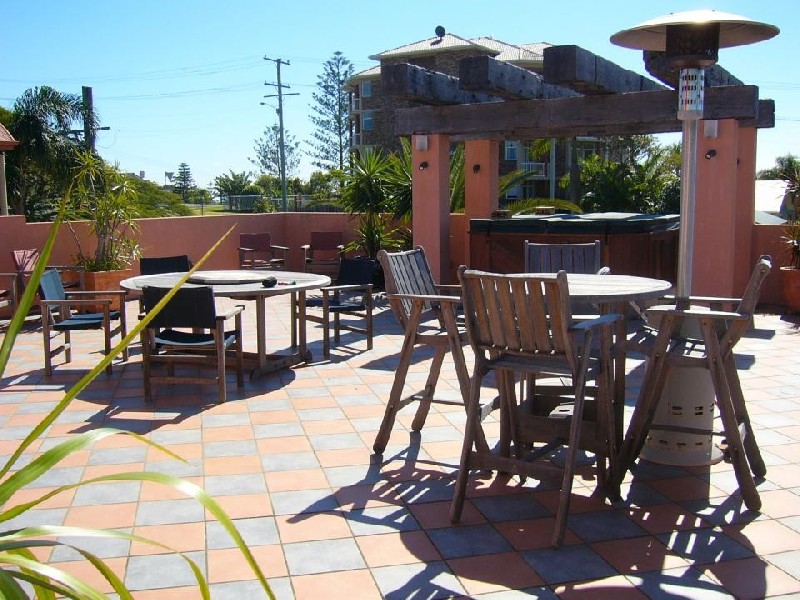 Coolangatta QLD 4225