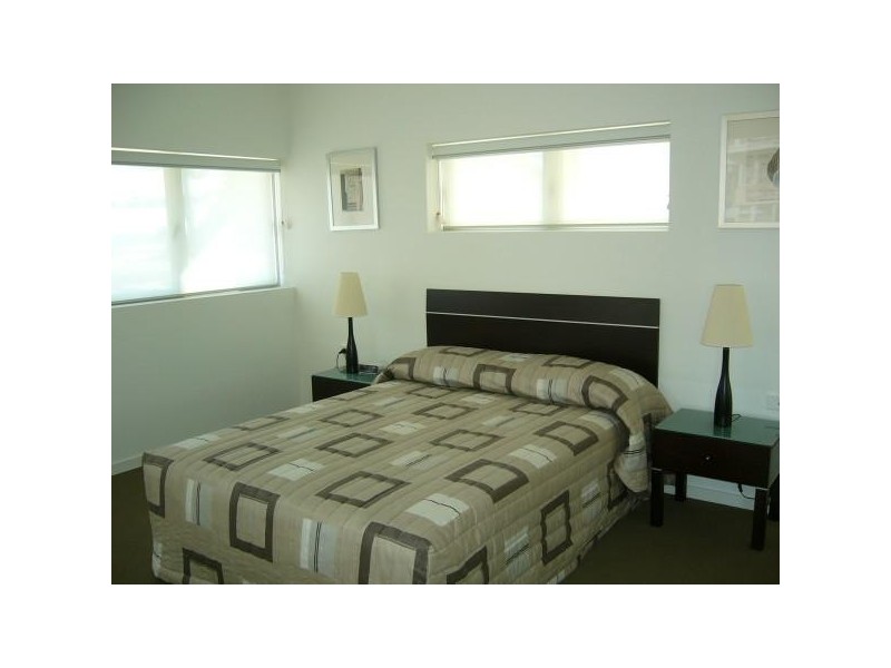 Coolangatta QLD 4225