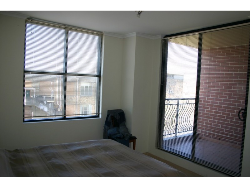 24/10-12 Belgrave St, Kogarah NSW 2217