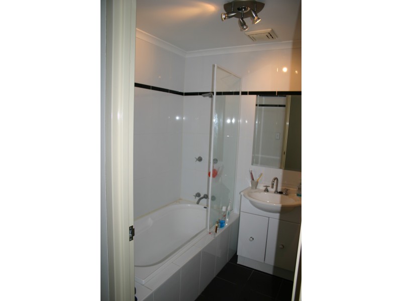 24/10-12 Belgrave St, Kogarah NSW 2217