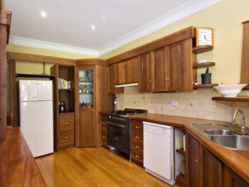 1 Rowe Street, Connells Point NSW 2221