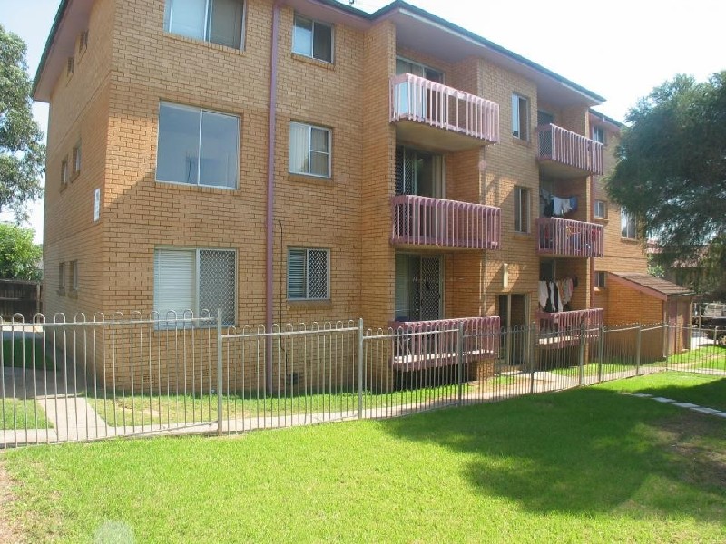 14/1-7 Hoddle Ave, Campbelltown NSW 2560