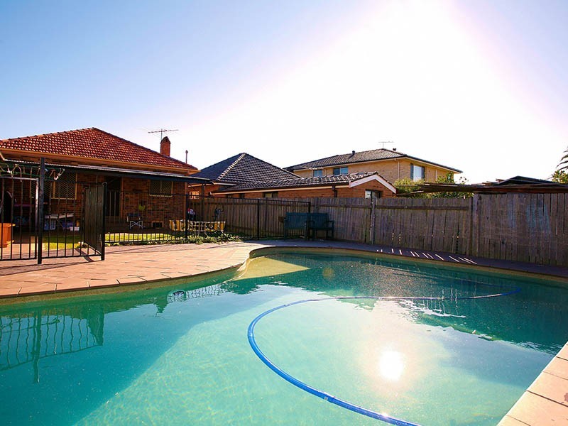 37 Belmorre Ave, Belmore NSW 2192
