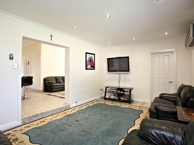 88 Yangoora Road, Lakemba NSW 2195