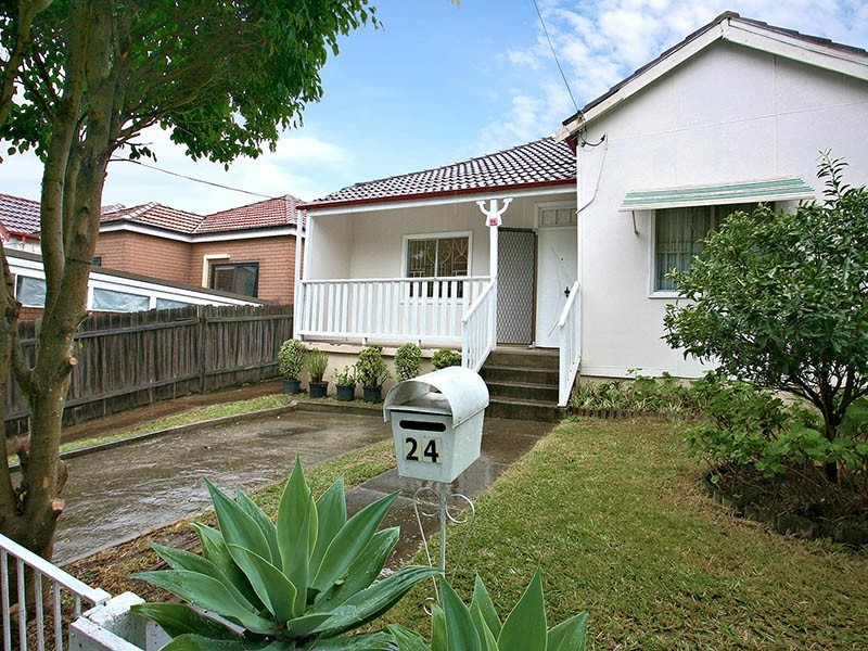 24 Barremma Road, Lakemba NSW 2195
