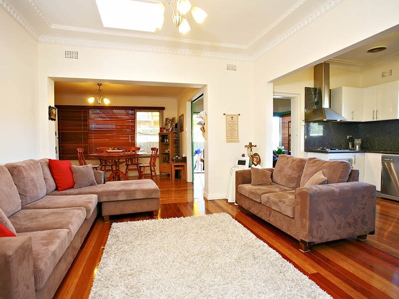 24 Passey  Avenue, Belmore NSW 2192