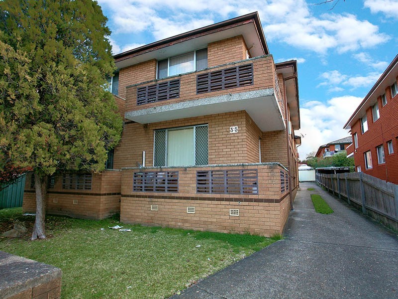 2/35 Park Street, Campsie NSW 2194