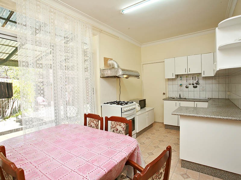 33 Paxton Avenue, Belmore NSW 2192